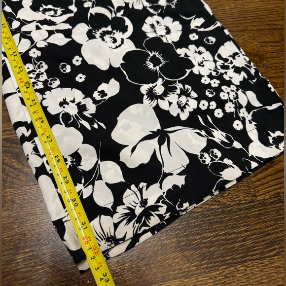 Mango Floral Black and White Wide-Leg Pants, Size: XS, Inseam: 32” - Picture 5 of 7
